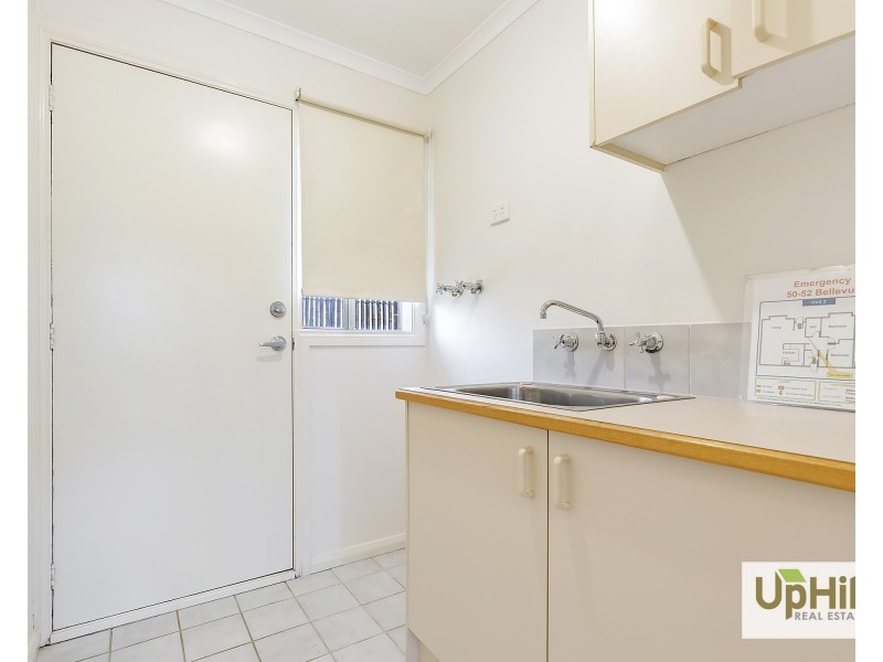 2/50-52 Bellevue Drive, Berwick VIC 3806