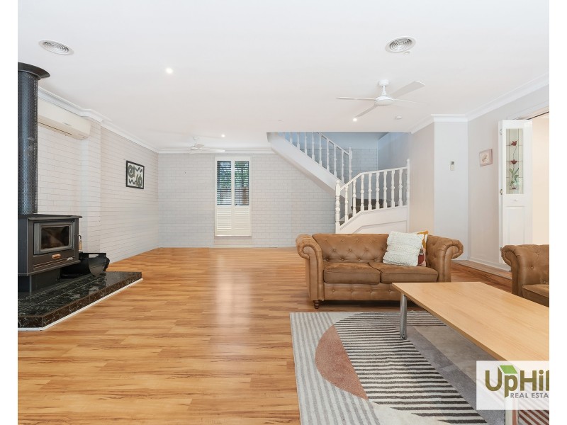 84 Courtenay Avenue, Cranbourne North VIC 3977