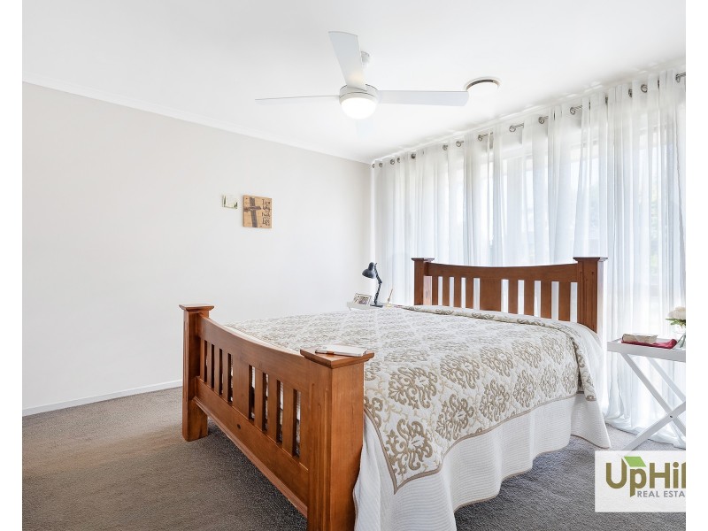 84 Courtenay Avenue, Cranbourne North VIC 3977