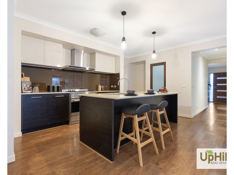 58 Wilkiea Crescent, Cranbourne North VIC 3977