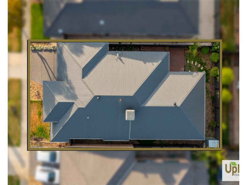 58 Wilkiea Crescent, Cranbourne North VIC 3977