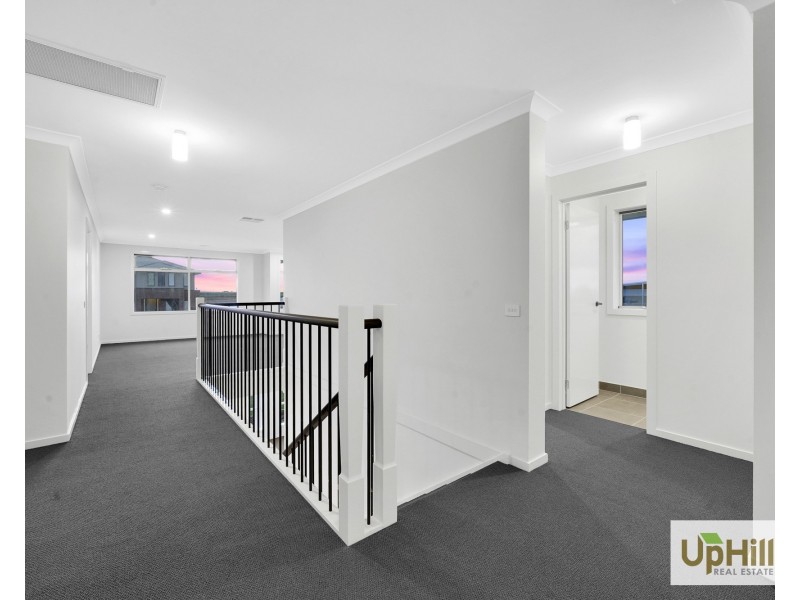 50 Newbolt Parade, Clyde North VIC 3978