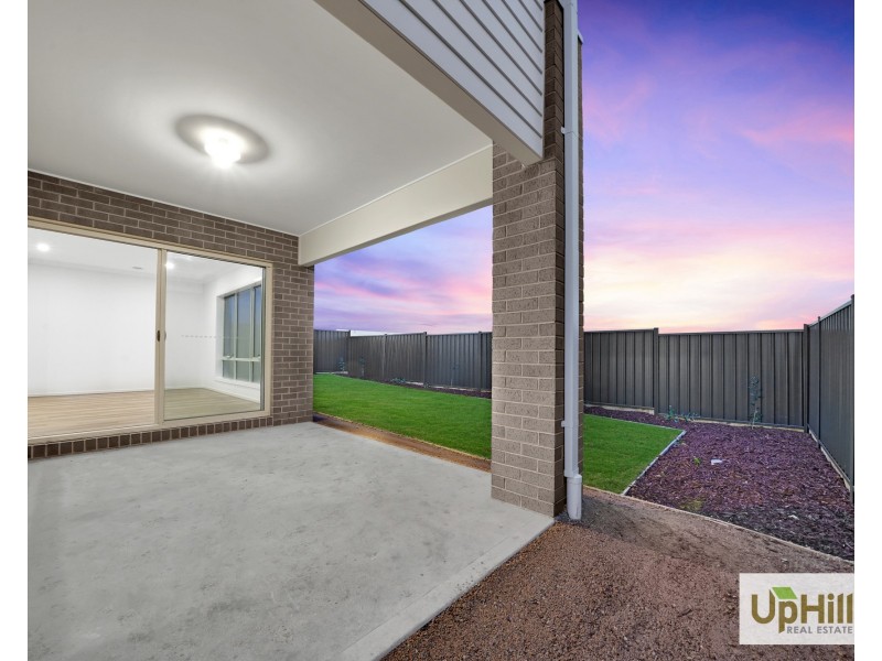 50 Newbolt Parade, Clyde North VIC 3978
