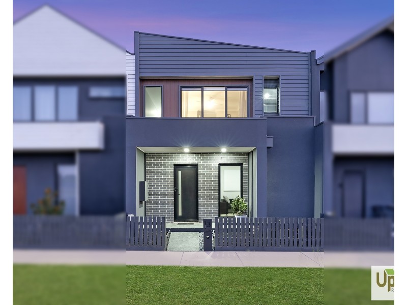 3 Mortdale Lane, Clyde North VIC 3978