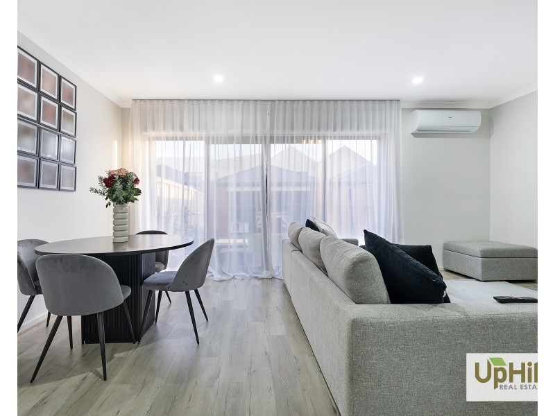 3 Mortdale Lane, Clyde North VIC 3978