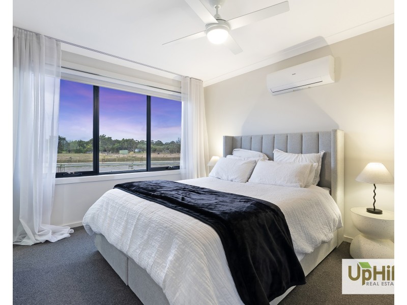 3 Mortdale Lane, Clyde North VIC 3978