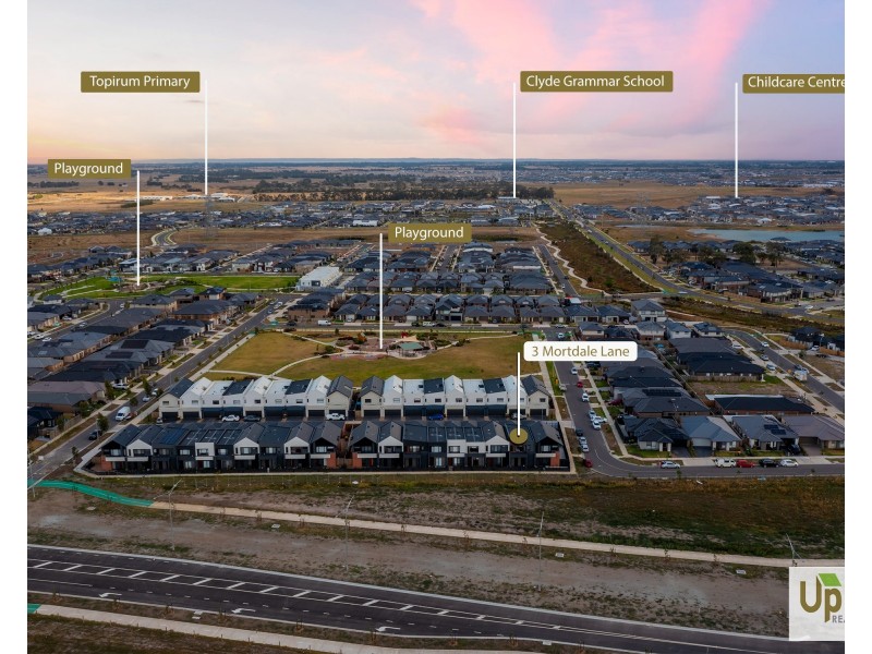 3 Mortdale Lane, Clyde North VIC 3978