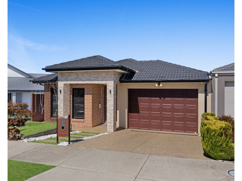 23  Vermillion Drive, Clyde North VIC 3978