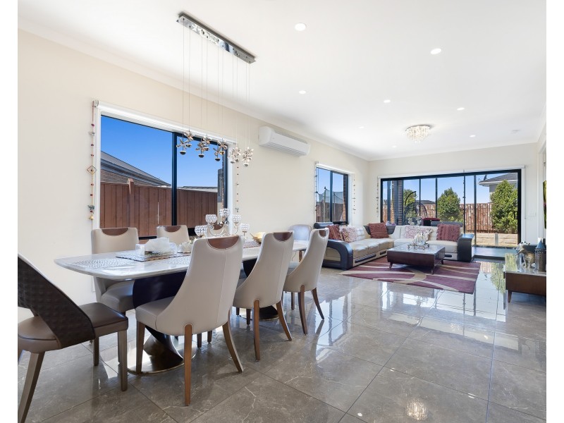 23  Vermillion Drive, Clyde North VIC 3978