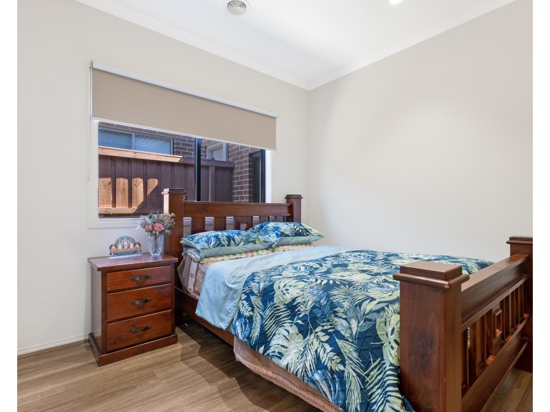 23  Vermillion Drive, Clyde North VIC 3978