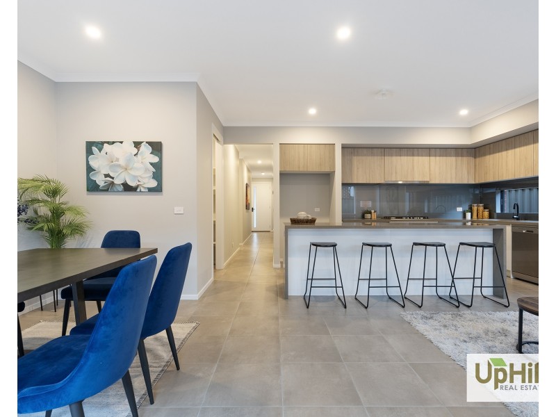 13 Salim Way, Clyde North VIC 3978