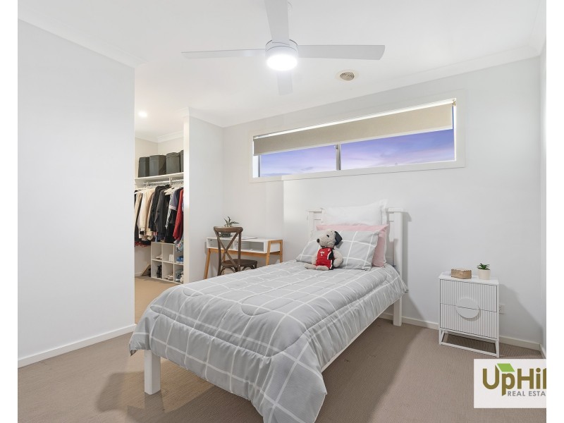 15  Tideswell Street, Clyde North VIC 3978