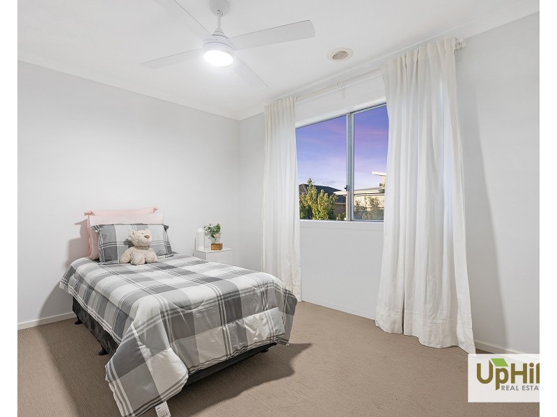15  Tideswell Street, Clyde North VIC 3978