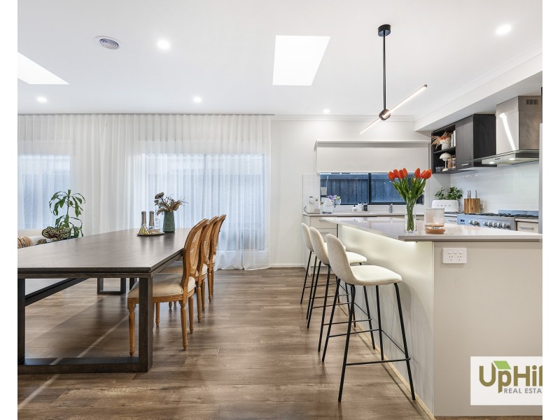 11 Fairweather Street, Clyde VIC 3978