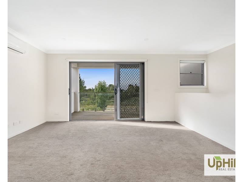 4 Nunkeri Court, Clyde North VIC 3978