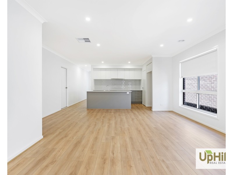 11 Taranto Street, Clyde VIC 3978