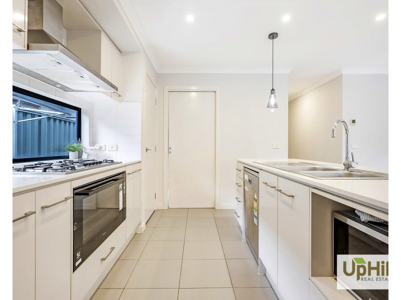 144 Lineham Drive, Cranbourne East VIC 3977