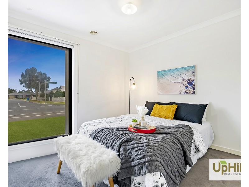 144 Lineham Drive, Cranbourne East VIC 3977