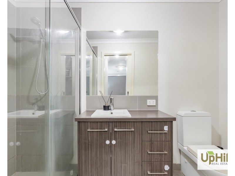 144 Lineham Drive, Cranbourne East VIC 3977