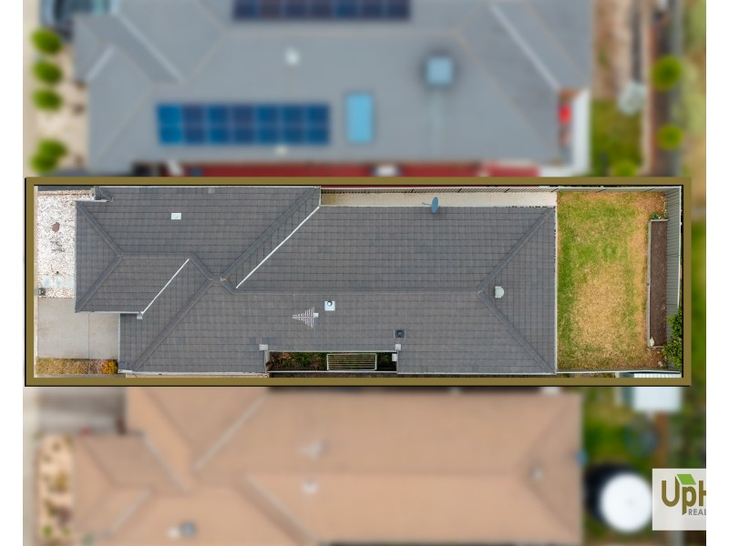 144 Lineham Drive, Cranbourne East VIC 3977