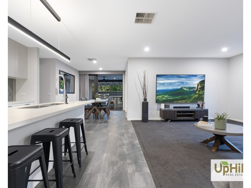 3 Lothbury Drive, Clyde North VIC 3978