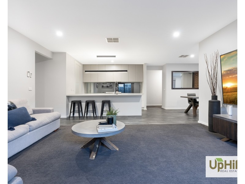 3 Lothbury Drive, Clyde North VIC 3978