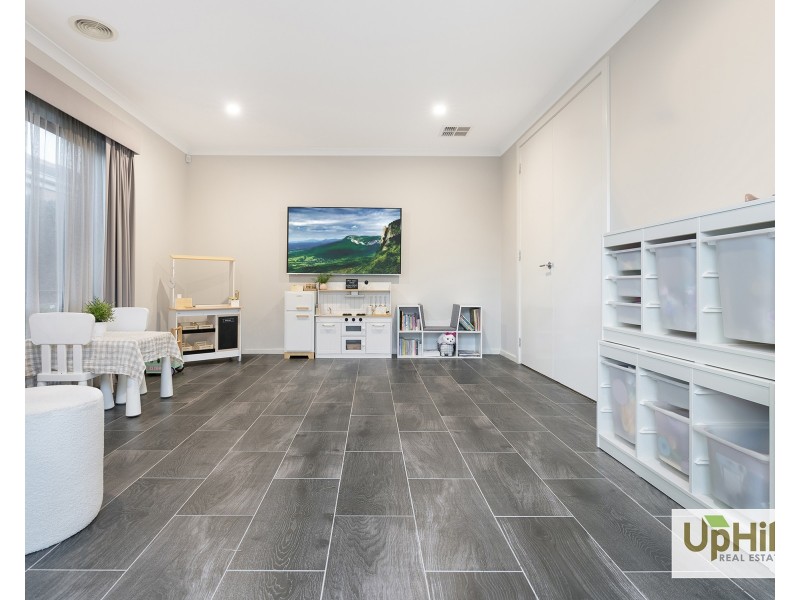 3 Lothbury Drive, Clyde North VIC 3978