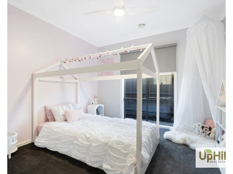 3 Lothbury Drive, Clyde North VIC 3978