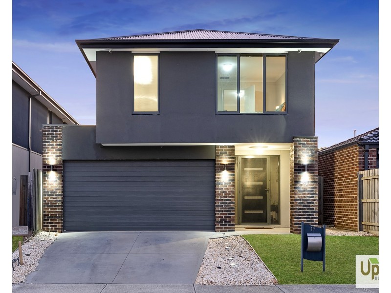 19 Camaro Drive, Cranbourne East VIC 3977
