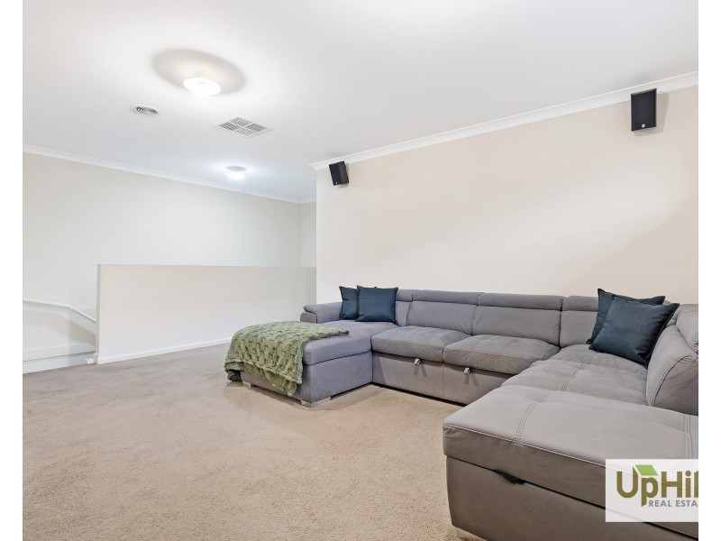 19 Camaro Drive, Cranbourne East VIC 3977