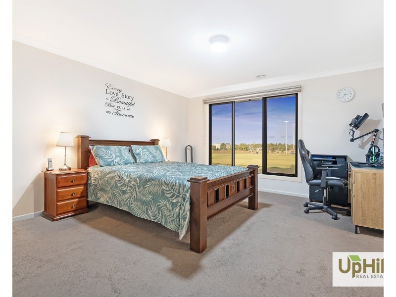 19 Camaro Drive, Cranbourne East VIC 3977