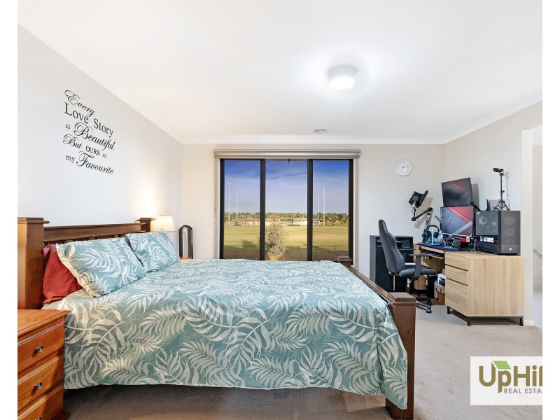 19 Camaro Drive, Cranbourne East VIC 3977