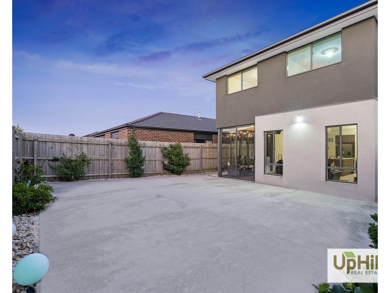 19 Camaro Drive, Cranbourne East VIC 3977