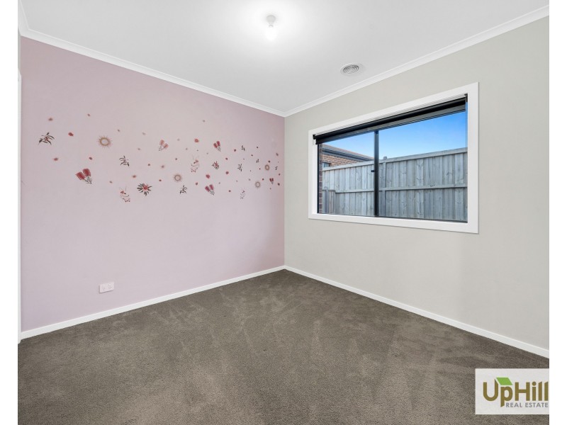 61 Stature Avenue, Clyde North VIC 3978