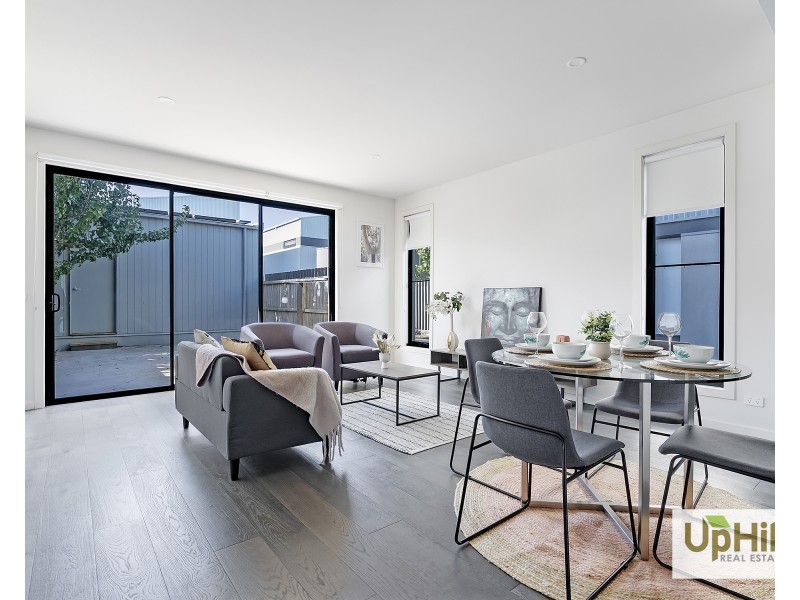 29 Villager St, Cranbourne East VIC 3977