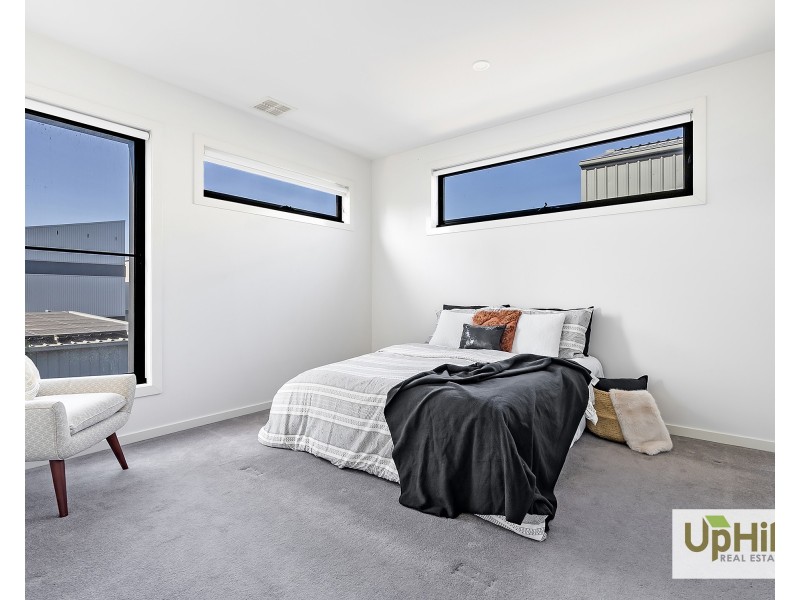 29 Villager St, Cranbourne East VIC 3977