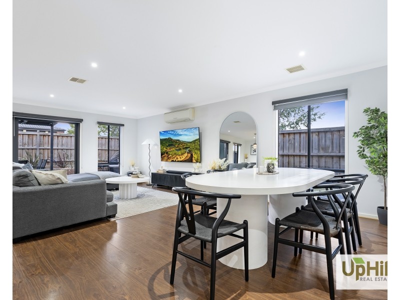 58 Elmtree Crescent, Clyde North VIC 3978