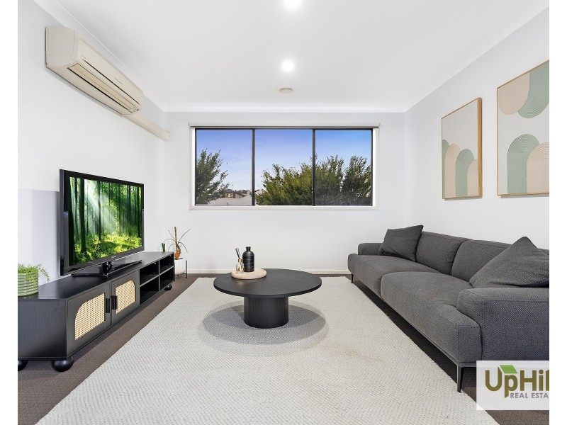 58 Elmtree Crescent, Clyde North VIC 3978