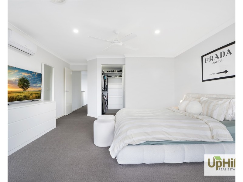 58 Elmtree Crescent, Clyde North VIC 3978