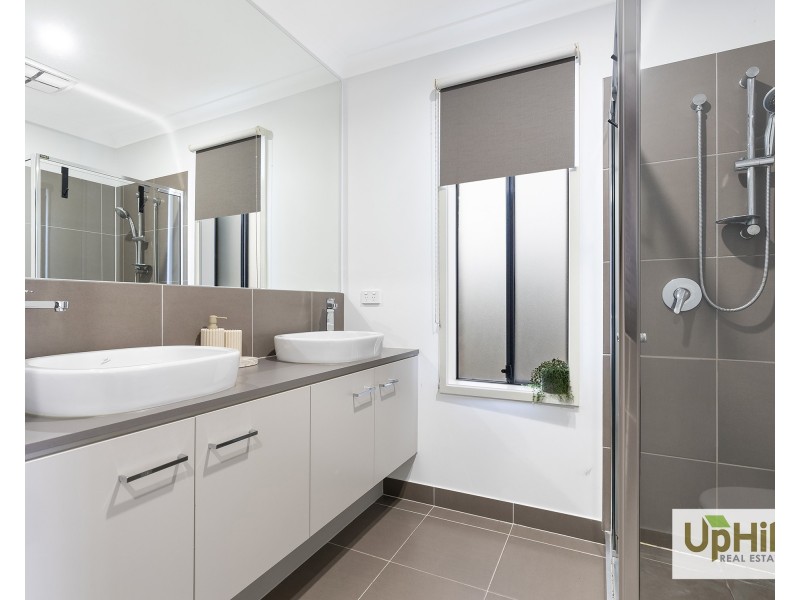 58 Elmtree Crescent, Clyde North VIC 3978