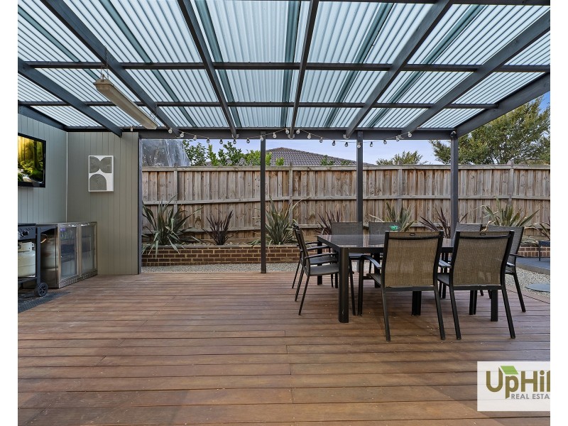 58 Elmtree Crescent, Clyde North VIC 3978