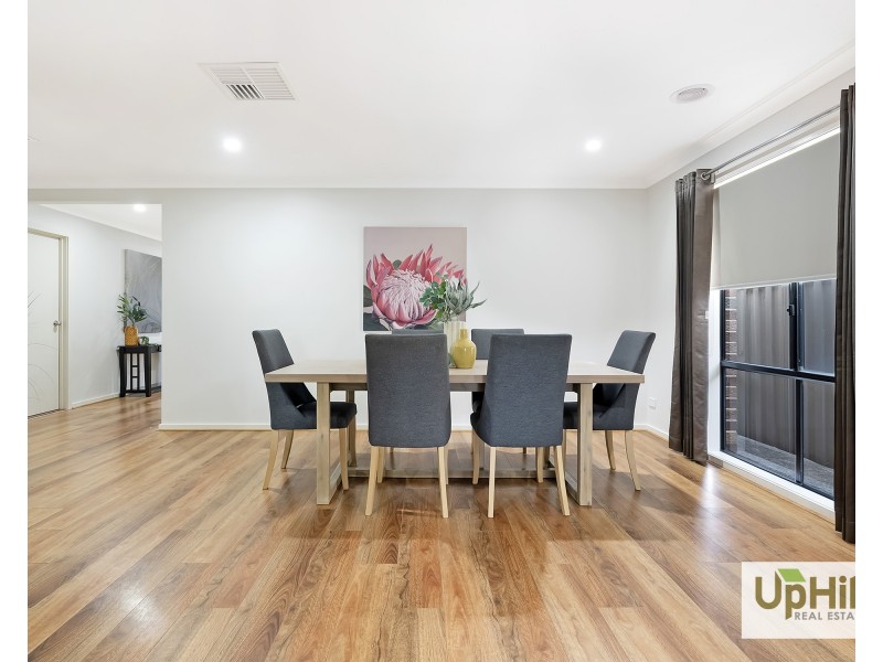 20 Yellow Robin Circuit, Cranbourne East VIC 3977