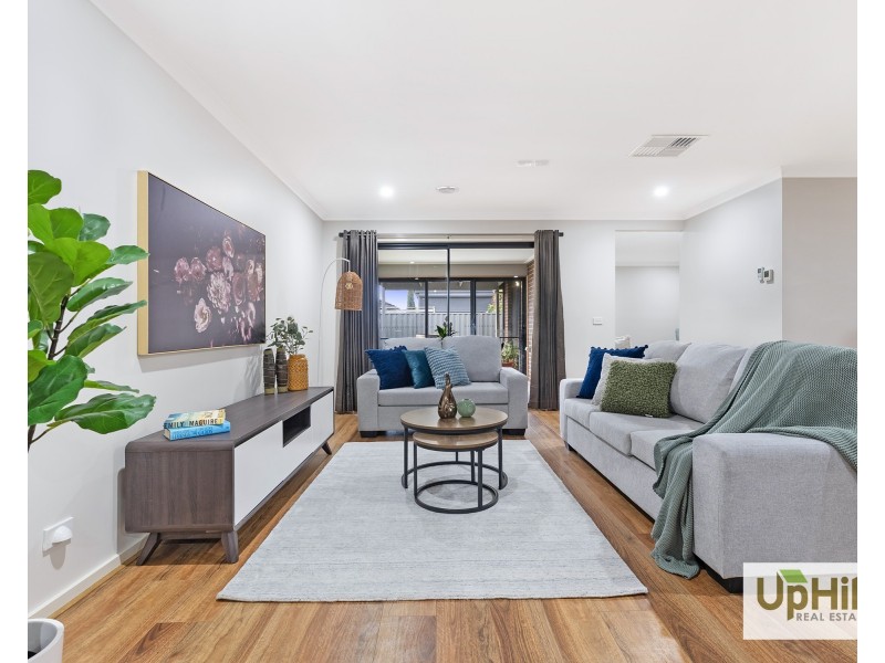 20 Yellow Robin Circuit, Cranbourne East VIC 3977