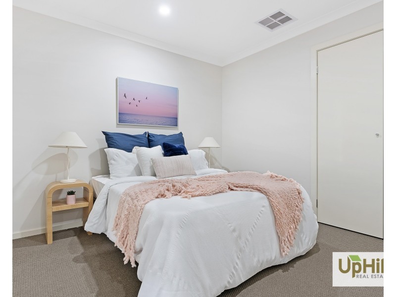 20 Yellow Robin Circuit, Cranbourne East VIC 3977