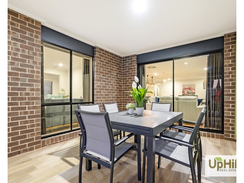 20 Yellow Robin Circuit, Cranbourne East VIC 3977