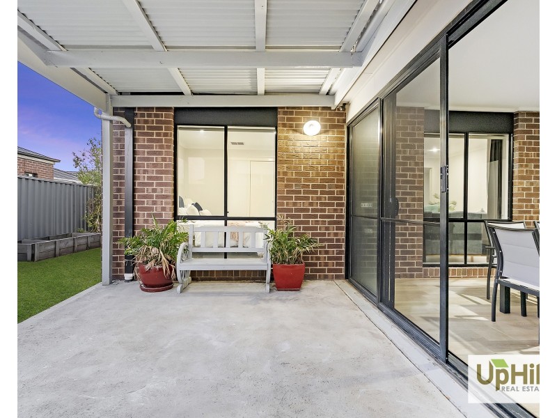 20 Yellow Robin Circuit, Cranbourne East VIC 3977