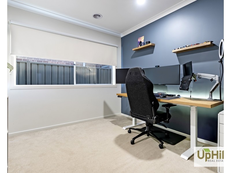 3 Flemenco Way, Clyde VIC 3978