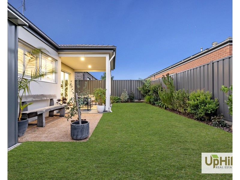 3 Flemenco Way, Clyde VIC 3978