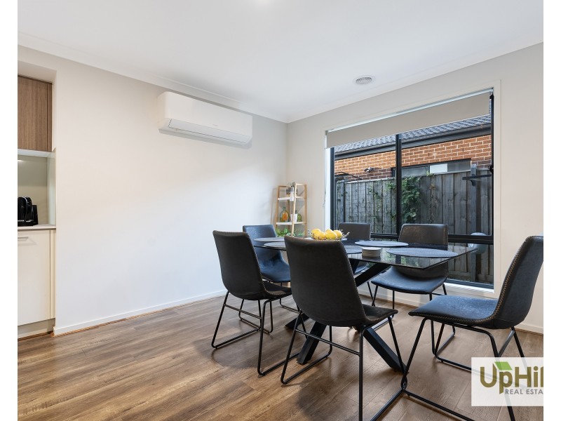 39 Plymouth Boulevard, Clyde North VIC 3978