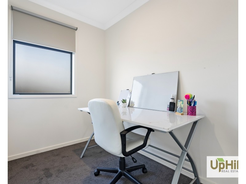 39 Plymouth Boulevard, Clyde North VIC 3978